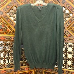 ✨CLEANOUT✨ Mango olive green sweater with cute elbow detail